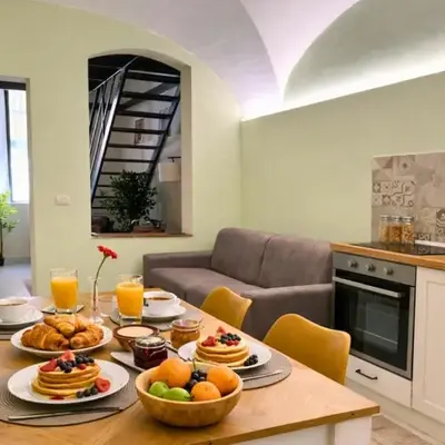 Giatì Studio - Cortile Privato & Metro