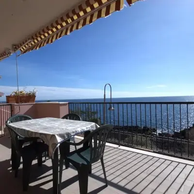 Una Vita Vista Mare