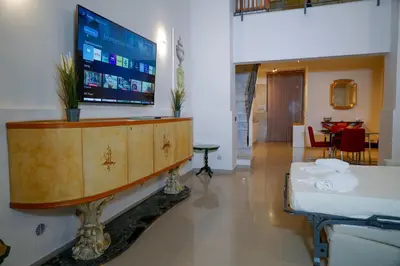 TV o dispositivi per l'intrattenimento presso RHOME Crispi LOFT