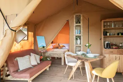 Area soggiorno di Etna Glamping