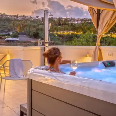 Drea Acitrezza Luxury Home