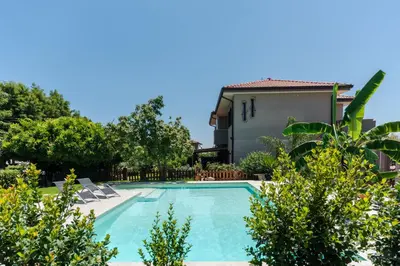 Piscina di Etnea Home with Pool by Wonderful Italy o nelle vicinanze