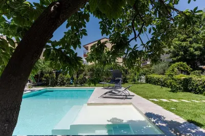 Piscina di Etnea Home with Pool by Wonderful Italy o nelle vicinanze