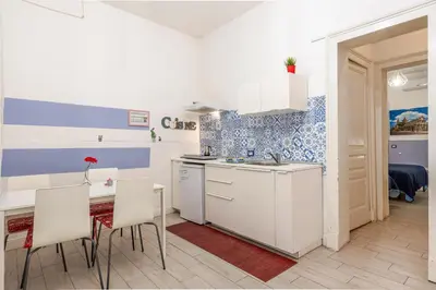 Cucina o angolo cottura di GuestHost - Central apartment Caronda street