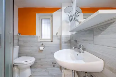 Bagno di GuestHost - Central apartment Caronda Mezzanine