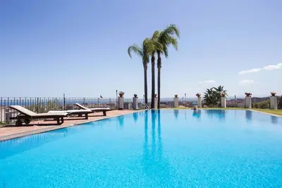 Piscina di Casa Dimora Vittoria o nelle vicinanze
