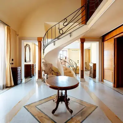 Ventimiglia Home & Room