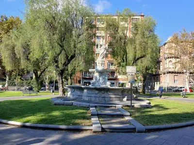 Giardino di Tri-na-krì-a