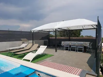 Piscina di Giardino d'Estate - Villa con piscina o nelle vicinanze