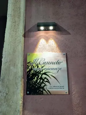 Certificato, attestato, insegna o altro documento esposto da Il canneto