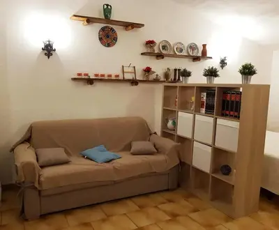 Area soggiorno di Charming Chalet with Terrace in Lavinaio – 32 m²