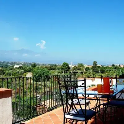 Apartment Wohnung 'Casa Etna' mit Wasserblick by Interhome