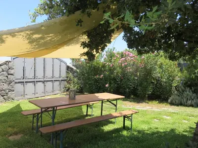 Giardino di Apartment Mono Vista Mare Wohnung in Acireale by Interhome