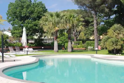 Piscina di Sole Home o nelle vicinanze