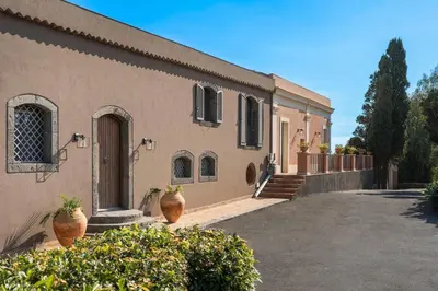 Edificio in cui si trova la villa