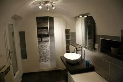 Bagno di Katana Apartments