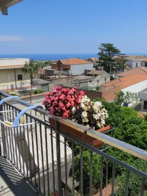 Vista generica sul mare o vista sul mare dall'interno della casa vacanze