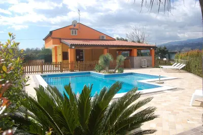 Piscina di OMBRA E CAFFE' o nelle vicinanze
