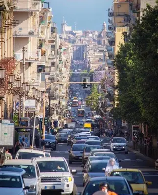 Vista generica su Catania o vista sulla città dall'interno della casa vacanze