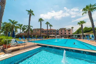 Piscina di Orizzonte Acireale Hotel o nelle vicinanze