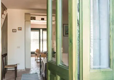 Planimetria di House with garden near the sea