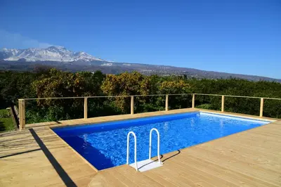 Piscina di Giardino Arancio o nelle vicinanze