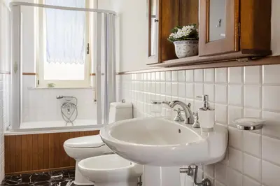 Bagno di At Armando's Home