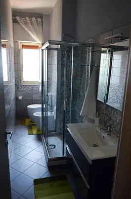 Bagno di La mia seconda casa ad Aci Castello