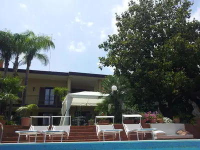 Piscina di Villa Carmen on Etna o nelle vicinanze