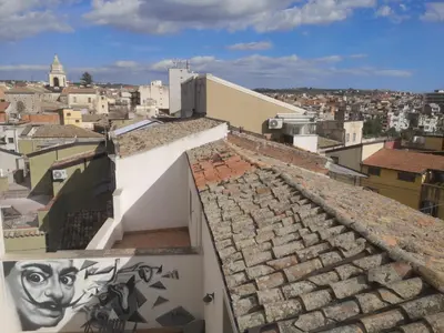 Vista generica su Paterno o vista sulla città dall'interno dell'affittacamere