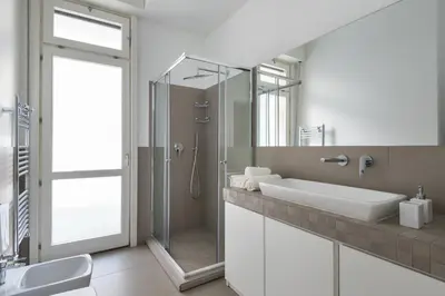 Bagno di Design e Comfort nel centro di Catania by Wonderful Italy