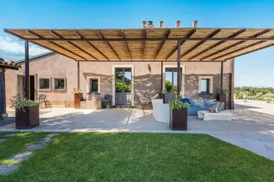 Edificio in cui si trova la villa