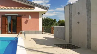 Piscina di VILLA VITTORIA o nelle vicinanze