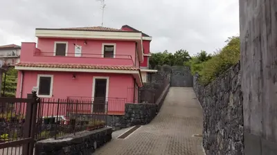 Edificio in cui si trova la villa