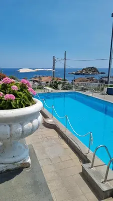 Piscina di Hotel Lachea o nelle vicinanze