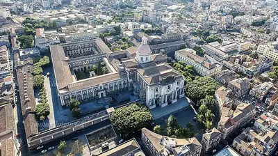 Vista generica su Catania o vista sulla città dall'interno dell'appartamento