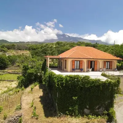 Le Vigne - Villa overlooking Etna