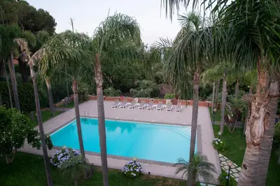 Piscina di Boutique Villa Etna d'A'mare o nelle vicinanze