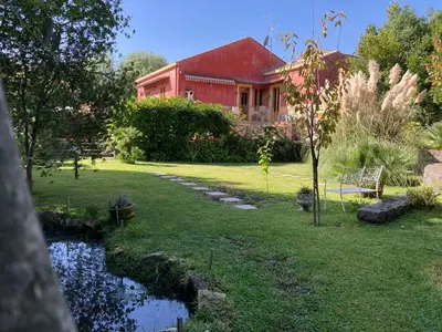 Giardino di Casa Gino Petrulli Etna, villa con piscina