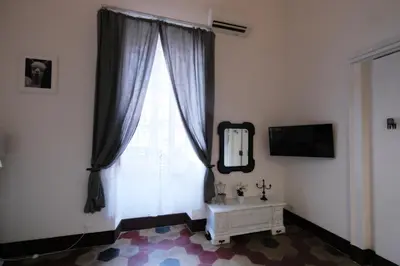 TV o dispositivi per l'intrattenimento presso a casa del reuccio