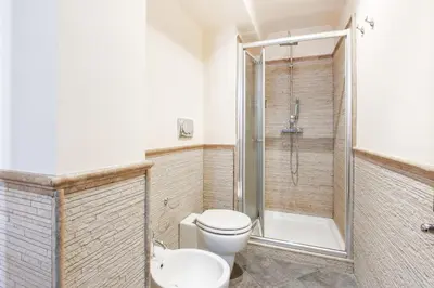 Bagno di GuestHost - Penelope Seaview Apartment