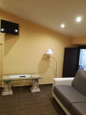 TV o dispositivi per l'intrattenimento presso la casa di romi