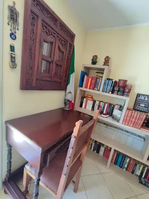 Biblioteca nell'appartamento