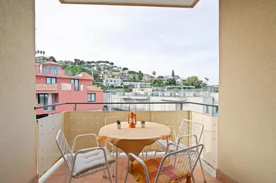Balcone o terrazza di GuestHost - Aci Castello Seaview Apartment with Parking