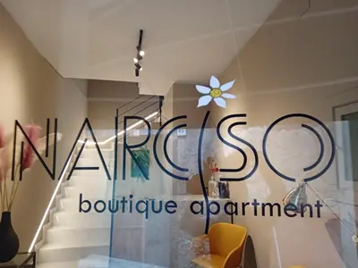 Certificato, attestato, insegna o altro documento esposto da Narciso boutique apartment