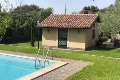Piscina di Casa di Paco a Nicolosi o nelle vicinanze