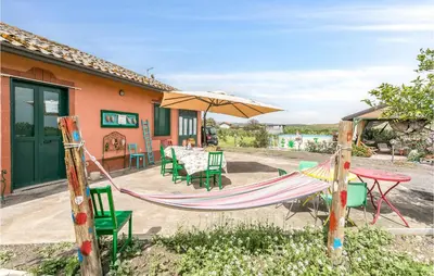 Area giochi per bambini di 1 Bedroom Nice Home In Paternò