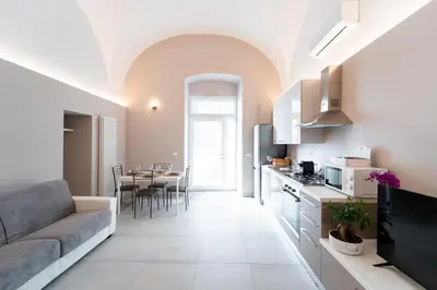 Cucina o angolo cottura di [Catania Center] Modern Apartment
