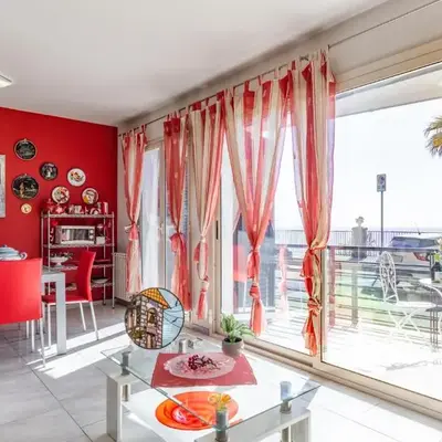 GuestHost - Castello Normanno Modern Sea View Apartment