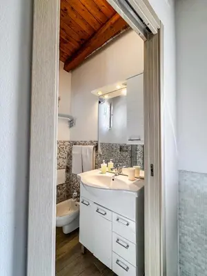Bagno di Cami s holidays home mare